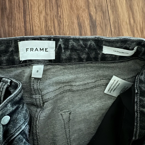 FRAME LE ONE SKINNY SIZE 2 GRAY HIGH WAISTED SKINNY JEANS 24.5” INSEAM STRETCHY - Picture 2 of 5